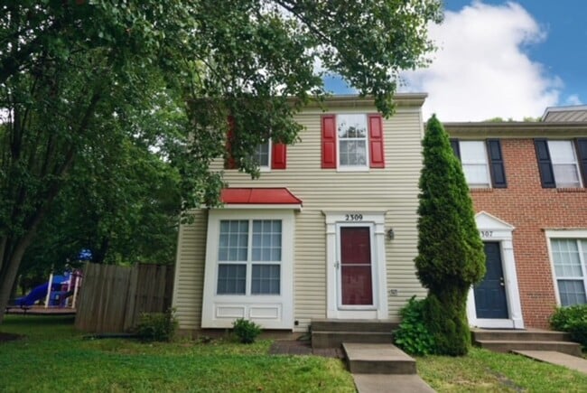 property at 2309 Rosebranch Ct