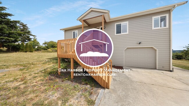property at 783 N Holbrook Rd