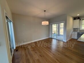 3411 Water Birch Cir in Kelowna, BC - Building Photo - Building Photo