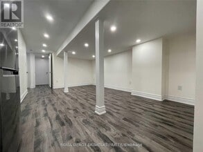 20 Kewbeach Ave in Toronto, ON - Building Photo - Building Photo