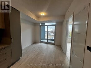 500 Plains Rd E in Burlington, ON - Building Photo - Building Photo