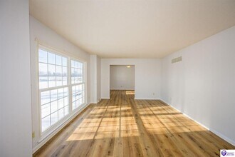 237 Stratmoor Dr in Elizabethtown, KY - Building Photo - Building Photo