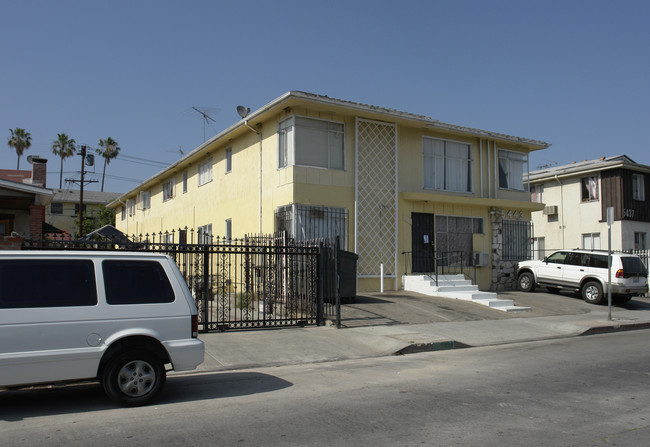 5441-5443 Romaine St in Los Angeles, CA - Building Photo - Building Photo