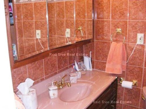 178 Lake Shore Rd-Unit -1 in Boston, MA - Building Photo - Building Photo