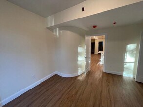 340 Tappan St, Unit #1 in Brookline, MA - Building Photo - Building Photo