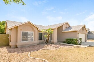 5537 N 76th Dr in Glendale, AZ - Building Photo - Building Photo