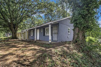 1129 Windsor St SW in Atlanta, GA - Building Photo - Building Photo