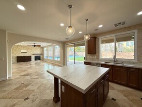 11758 Bradford Commons Dr in Las Vegas, NV - Building Photo - Building Photo