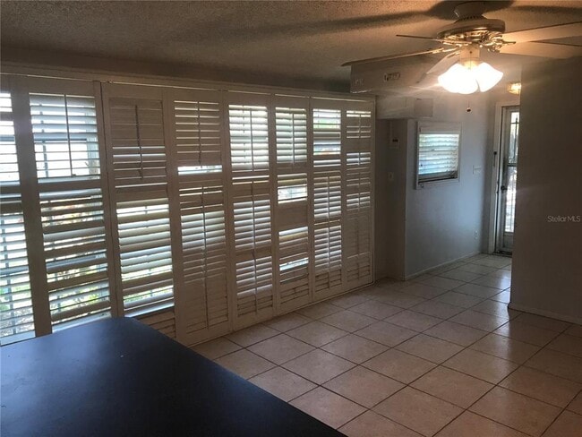3943 Freedom Ave in Sarasota, FL - Building Photo - Building Photo
