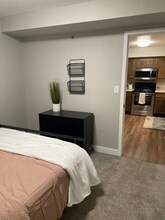 1086 Mace Rd in Osage Beach, MO - Building Photo - Building Photo