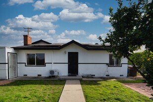 4452 Cogswell Rd in El Monte, CA - Building Photo