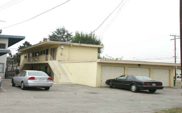 7409 Arnett St in Downey, CA - Building Photo