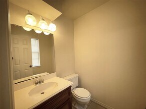 12943 Lemur Ln in Cypress, TX - Foto de edificio - Building Photo