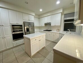 13294 Larkfield Ct in San Diego, CA - Building Photo - Building Photo