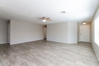 16071 W Adams St in Goodyear, AZ - Building Photo - Building Photo