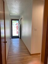 7016 Antioch Rd in Overland Park, KS - Building Photo