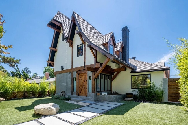 property at 2735 Westwood Blvd