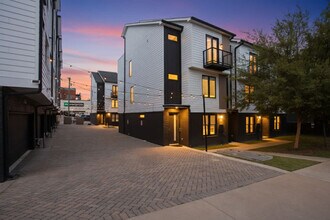 1710 8th Ave S in Nashville, TN - Building Photo - Building Photo