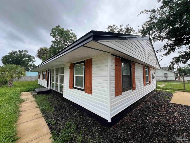 property at 2403 N 7th Ave