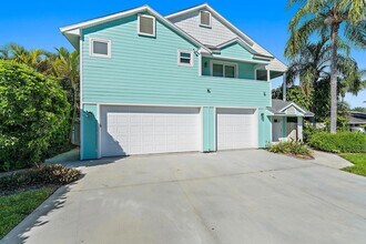 3463 Canal Ct in Jupiter, FL - Building Photo - Building Photo