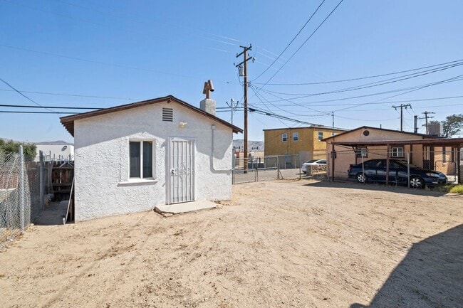 property at 605 E Williams St