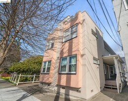 2923 Wheeler St in Berkeley, CA - Building Photo