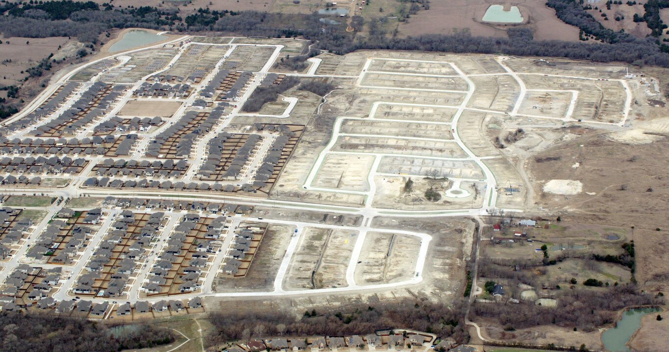 Lafayette in Fate, TX - Building Photo