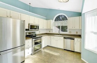 241 Wildhurst Rd in Waconia, MN - Building Photo