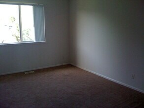 1225 S Zeno Cir in Aurora, CO - Building Photo - Building Photo