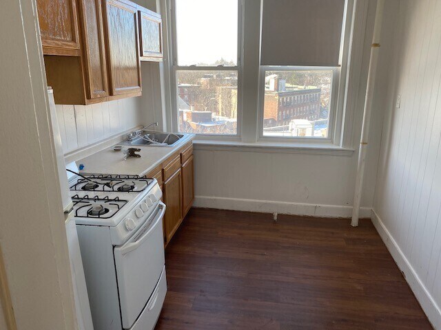 1715 Commonwealth Avenue, Unit 19