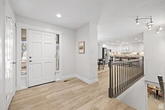 9820 Cameron Pl in Sandy, UT - Building Photo - Building Photo