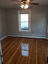 27 Martha St, Unit 1 in Pawtucket, RI - Building Photo - Building Photo