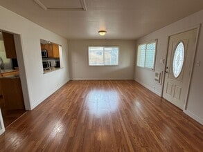 1006 Poplar Ave in Wenatchee, WA - Building Photo - Building Photo