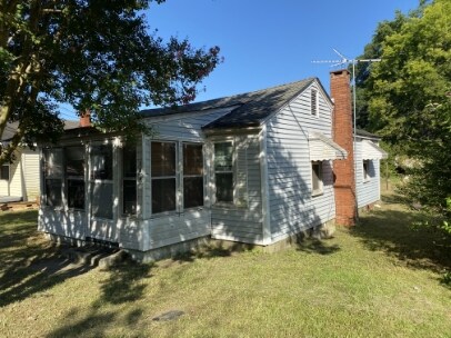 property at 206 St Matthews Rd