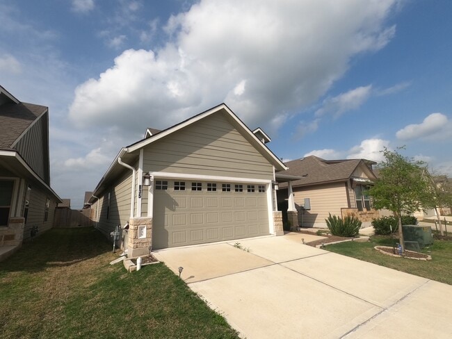 835 Mineral Wells Ln in College Station, TX - Building Photo - Building Photo