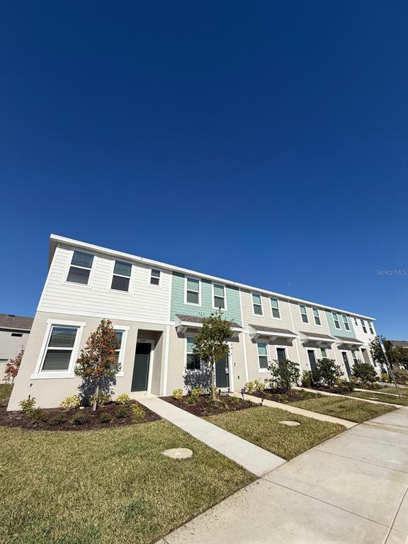 property at 3208 Skyline Lp