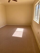 14070 Falling Leaf Rd in Apple Valley, CA - Building Photo - Building Photo