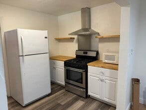 2517 Alameda St in Vallejo, CA - Building Photo - Building Photo