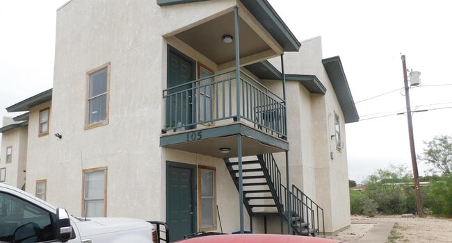 105 Rockwell Way in Del Rio, TX - Building Photo - Building Photo