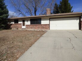 40 University Dr in Longmont, CO - Building Photo