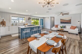 1384 Nanawale Pl in Kailua, HI - Building Photo - Building Photo