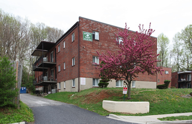 Surrey Oaks Apartments in Baltimore, MD - Building Photo - Building Photo