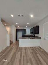 329 N Avelina Way in Anaheim, CA - Building Photo - Building Photo