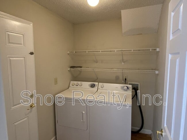 7751 Fawn Lake Dr S in Jacksonville, FL - Building Photo - Building Photo