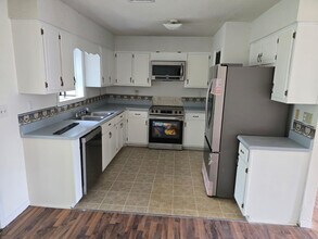 109 Walker Cir E in Crestview, FL - Building Photo - Building Photo