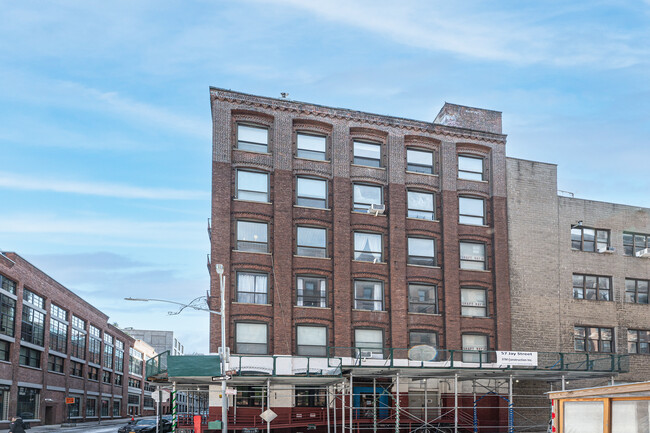 57 Jay St in Brooklyn, NY - Building Photo - Building Photo