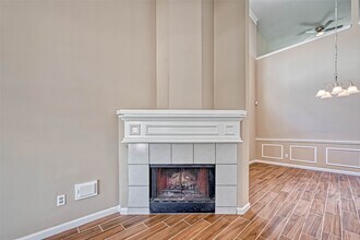 7331 Colony Bend Ln in Missouri City, TX - Foto de edificio - Building Photo