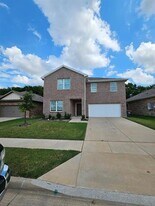 16516 Jasmine Springs Dr in Justin, TX - Building Photo