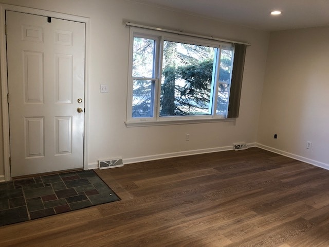 106 E 2nd St in Milan, MI - Building Photo - Building Photo