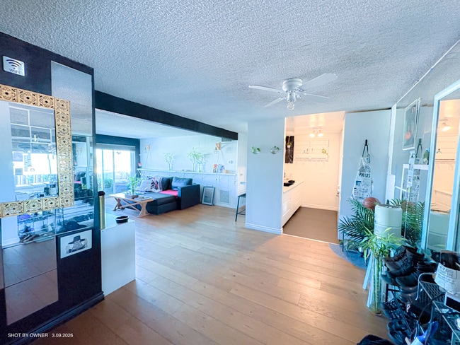 5460 White Oak Ave, Unit C315 in Encino, CA - Building Photo - Building Photo